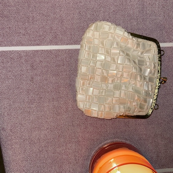 Vintage Clutch - Picture 1 of 2